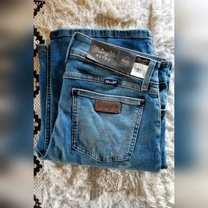 Wrangler Retro Mae Mid rise bootcut